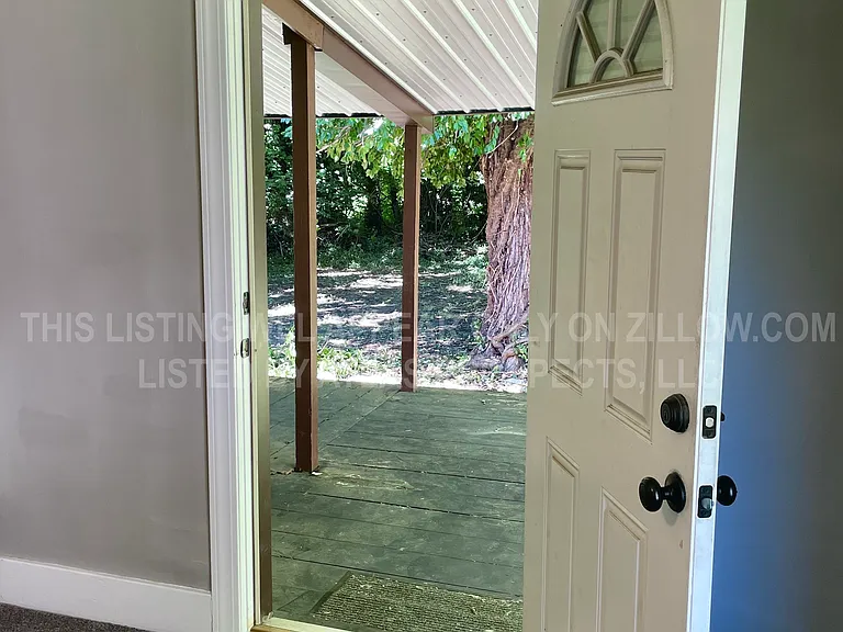1806 S Kentucky Ave — Photo 12