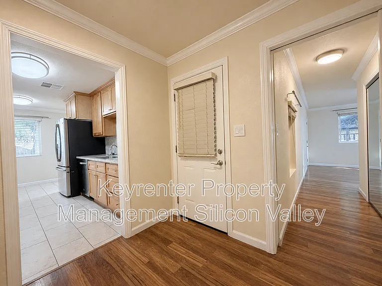 656 Curtner Ave — Photo 10
