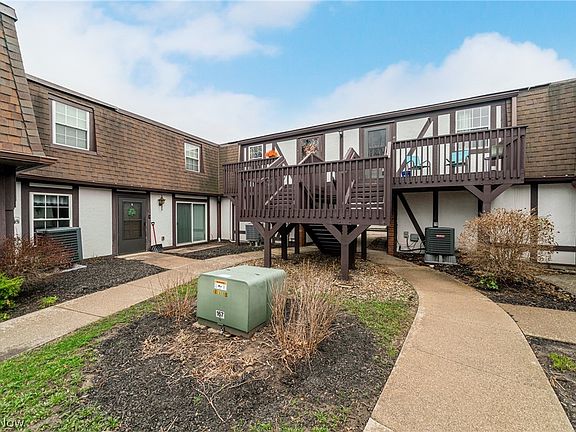 5th image of 1920 King James Pkwy APT 11