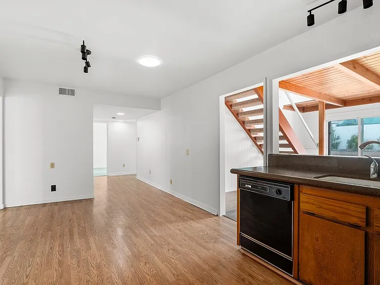 8629 Stanwell St — Photo 12