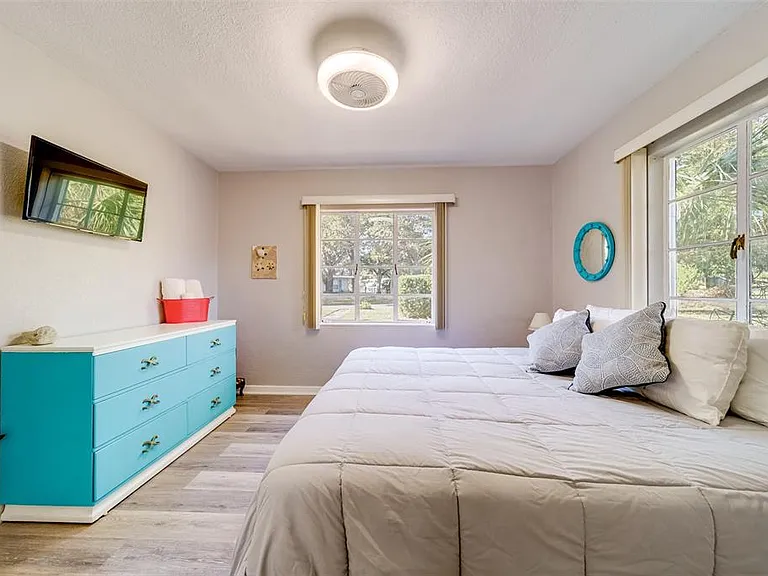 10802 Mohawk Rd — Photo 17