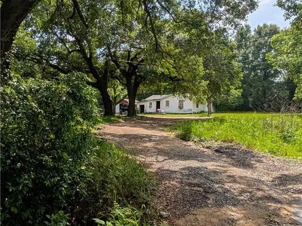 6425 Boykin Rd, Theodore, AL 36582