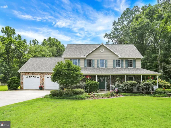 90 Sarah Dr, Dover, PA 17315