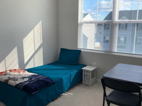 29 Shubunkin Rd, Inwood, WV 25428