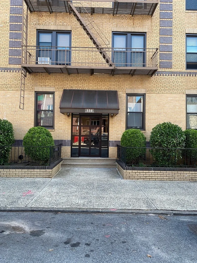 338 92nd St APT 1E photo 1