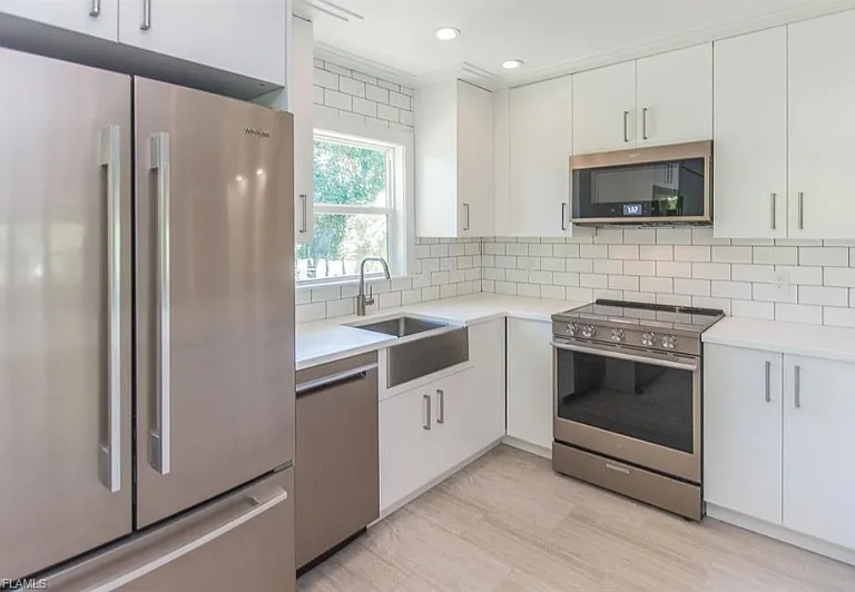 1219 Solana Rd #18 — Photo 12