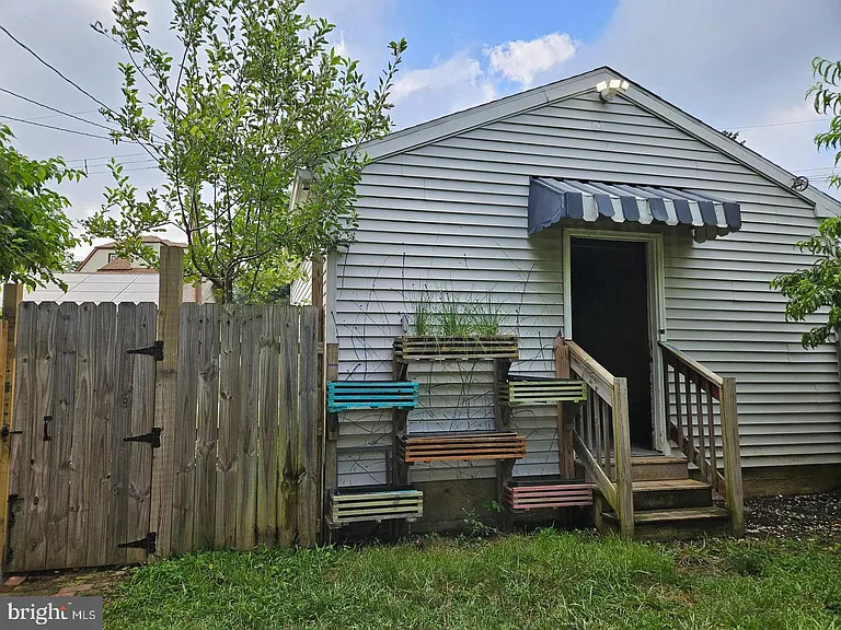 353 Jefferson Ave — Photo 22