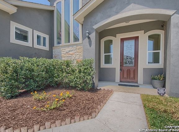 3rd image of 131 Katy Way