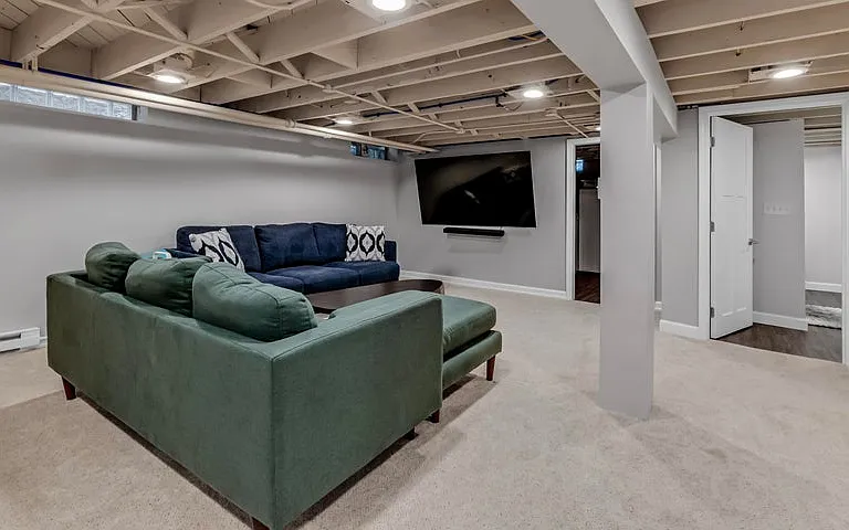 5062 N Larkin St — Photo 15