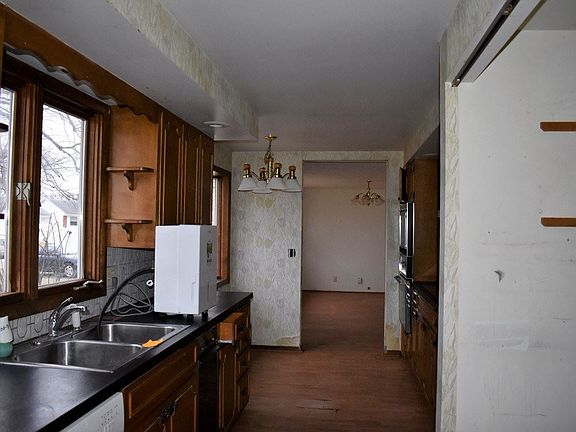 5th image of 21917 Christopher Dr