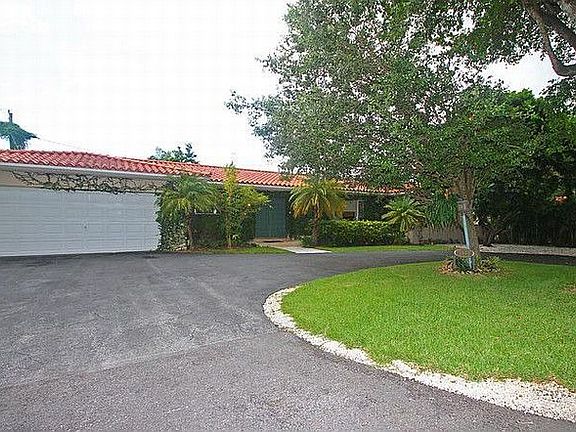 3rd image of 1552 Sopera Ave