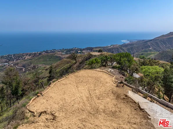 2501 Rambla Pacifico St, Malibu, CA 90265