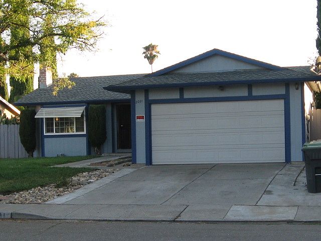 2nd image of 2091 Calder Ct