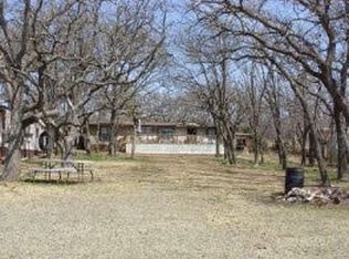 921 Casino Rd, Nocona, TX 76255