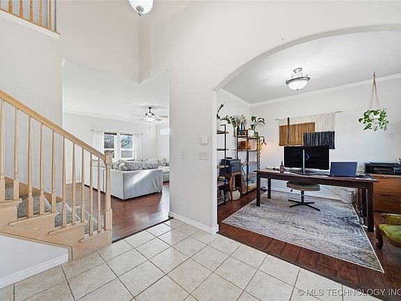 5th image of 11713 S 96th East Pl