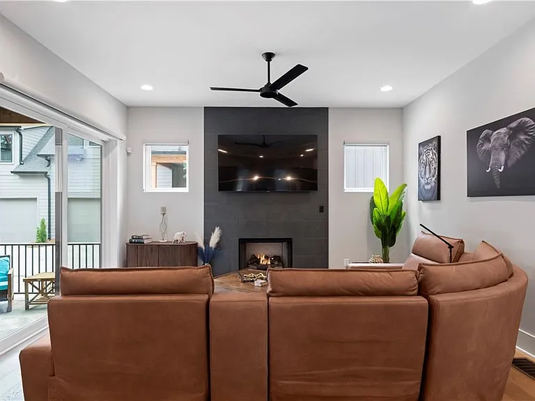 1231 Holly St NW — Photo 26