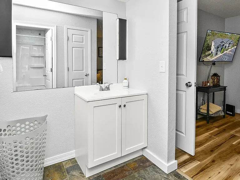 bathroom vanity