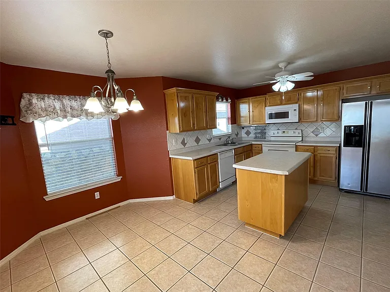 7312 Camino Del Sol — Photo 8