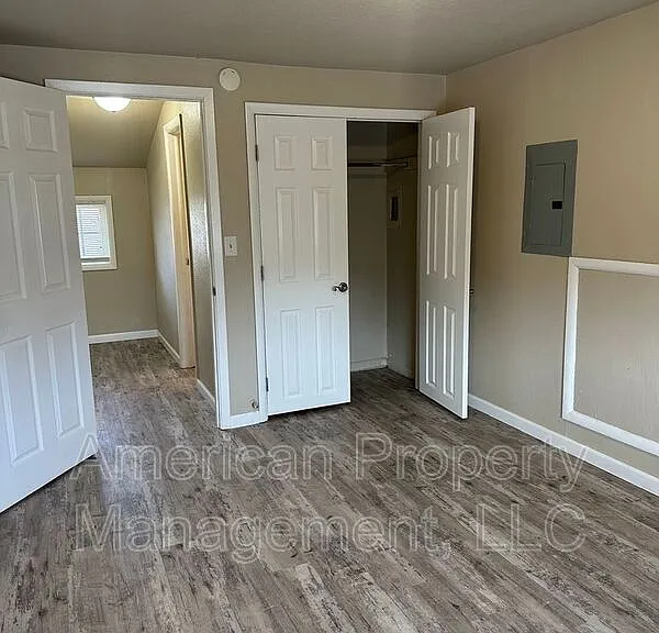 3605 1/2 E 16th St #B — Photo 15
