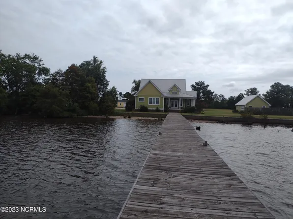 1394 Bay Tree Drive, Harrells, NC 28444