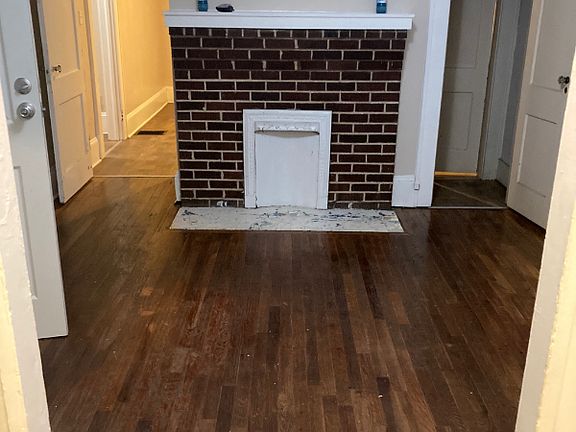 2nd image of 501 Twin Dr #B