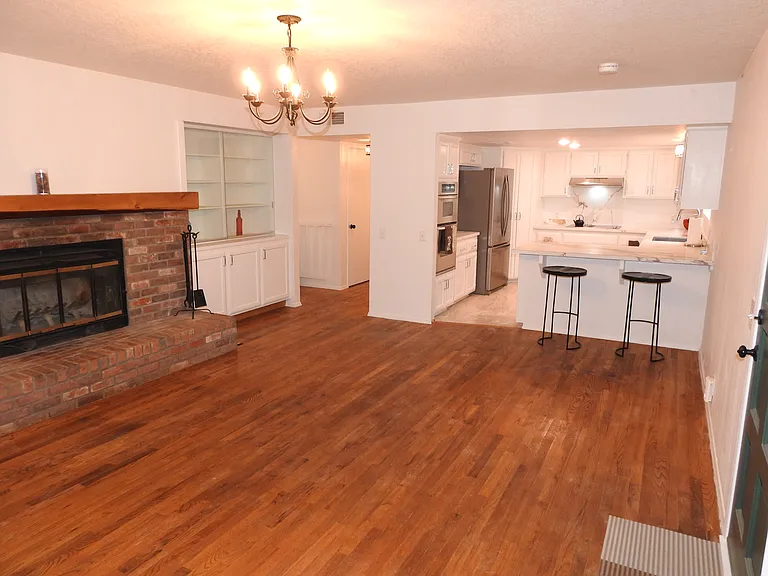 5041 Pine Ridge Ave — Photo 8