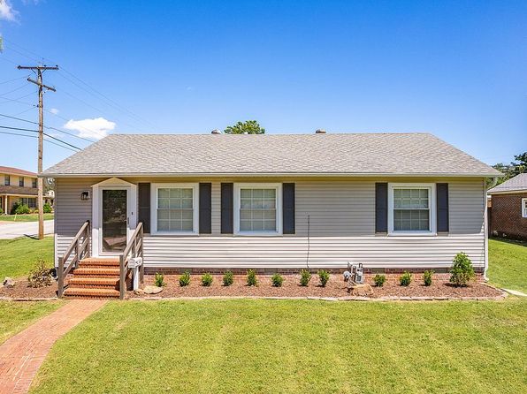 2001 Wolfe Ln