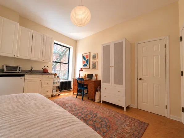 53 West 72nd Street image 1 of 6