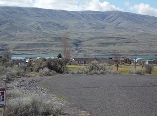 403 Peachtree Pl SW, Mattawa, WA 99349