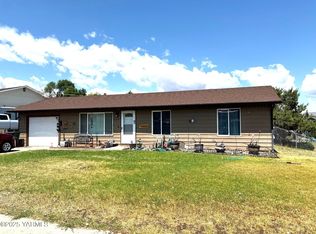 209 Palmer Dr, Selah, WA 98942