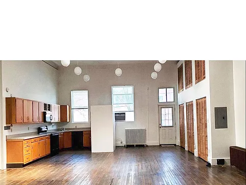 1704 Mary St Photo 1