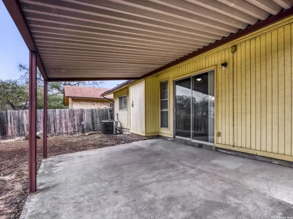 9714 Bay View Dr, San Antonio, TX 78239