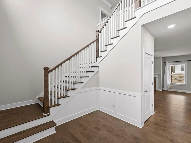 4787 Wellesley Dr — Photo 4