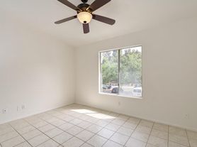 23251 La Glorieta