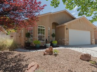 6408 Amberside Rd NW, Albuquerque, NM 87120