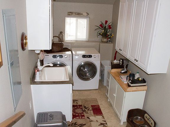 4th image of 2825 W Grange Ave