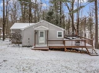 20 Forest Park Dr, Holland, MA 01521