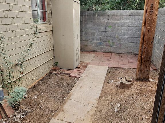 3rd image of 1212 W Roosevelt St