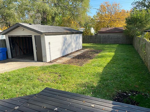 3rd image of 21116 Audrey Ave