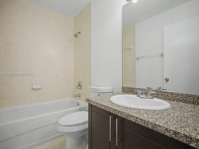 1668 SE 30th St #1 — Photo 22