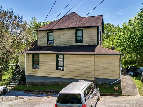 4th image of 1202 E Harper Ave