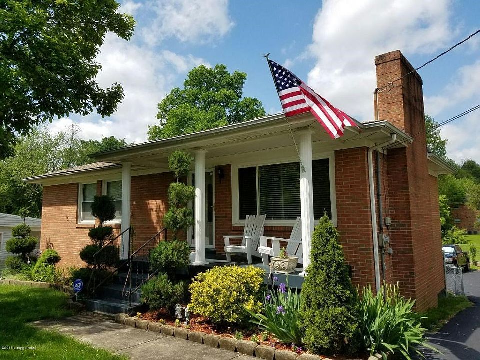Renovated Brick Walkout Ranch