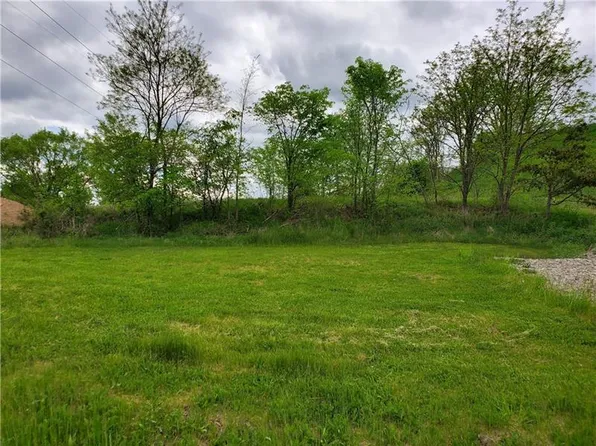 103 Patton Dr, Aliquippa, PA 15001