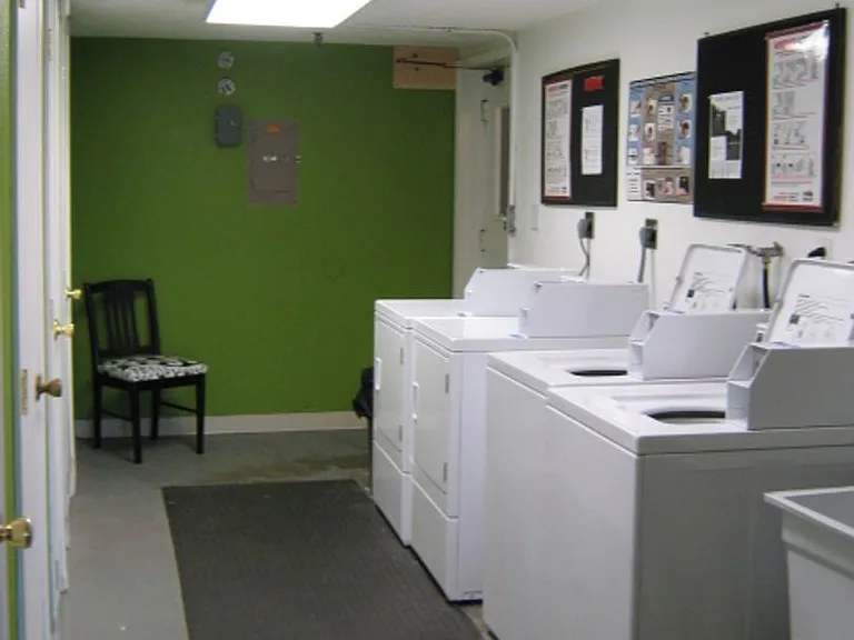 Canterbury Terrace Apartments — Photo 25