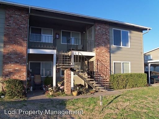 1st image of 19850 N Highway 99 APT 04