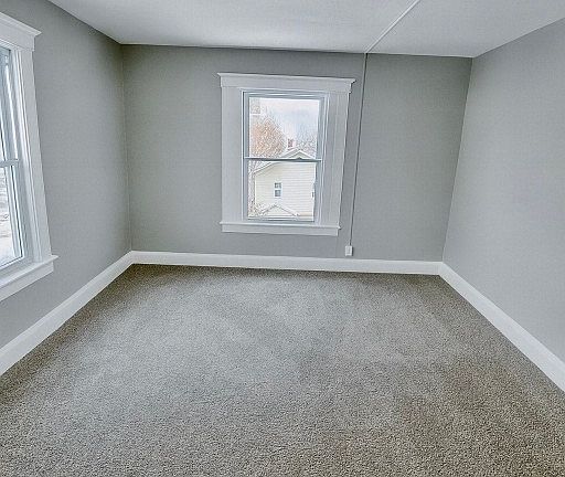 3rd image of 61 Thorp St