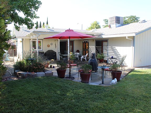 3rd image of 1518 Crestmont Oak Dr