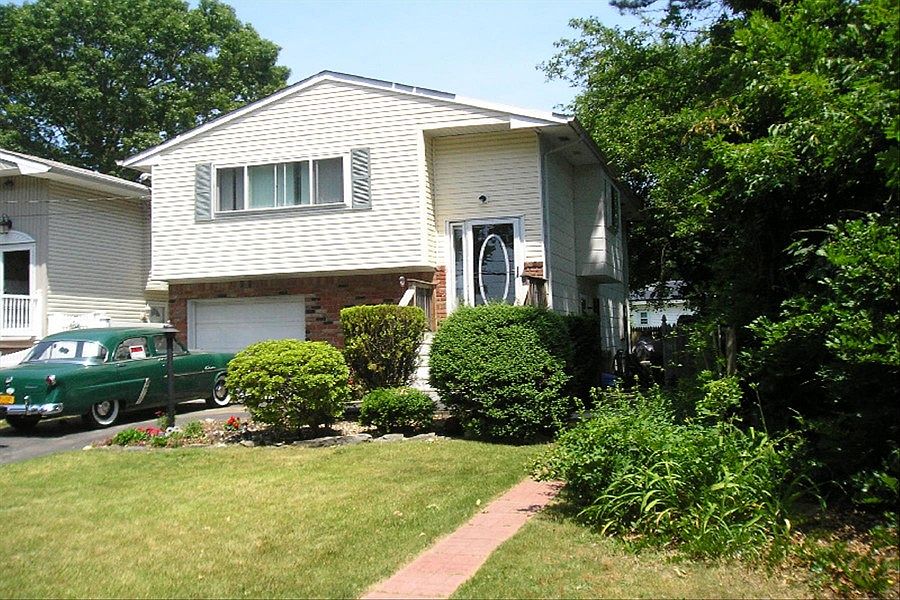 1st image of 37 1st St