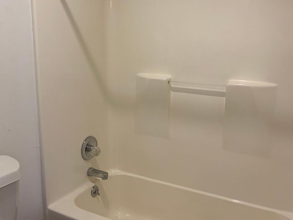 1st image of 220 Polk Ave