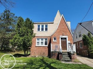 38 Spokane Dr, Pontiac, MI 48341